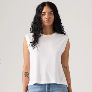 NWT Levi’s Relaxed Fit Muscle Shirt